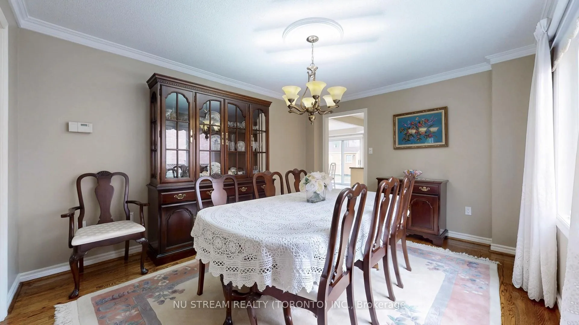 Photo 10 of 11 Quantz Court, Markham, Buttonville — HOMEH
