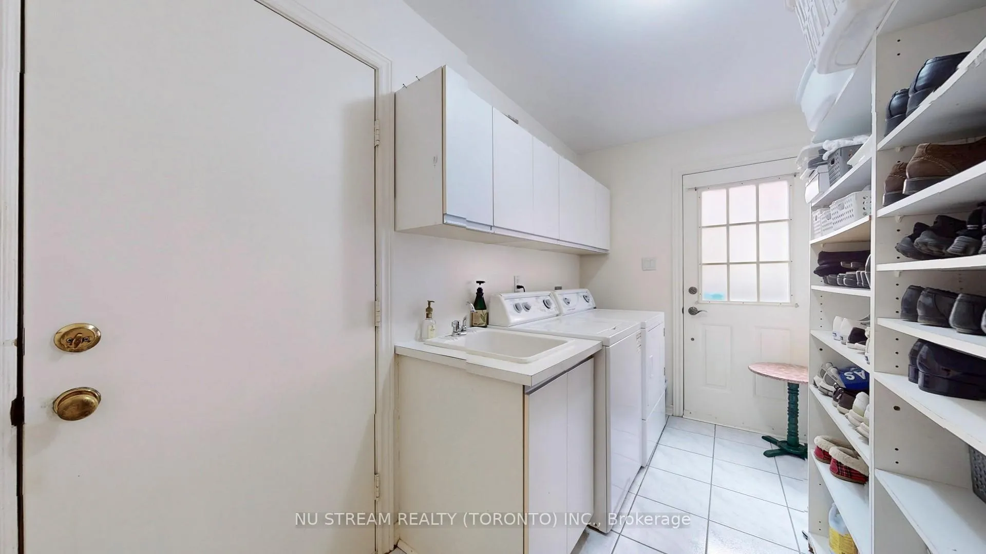 Photo 17 of 11 Quantz Court, Markham, Buttonville — HOMEH
