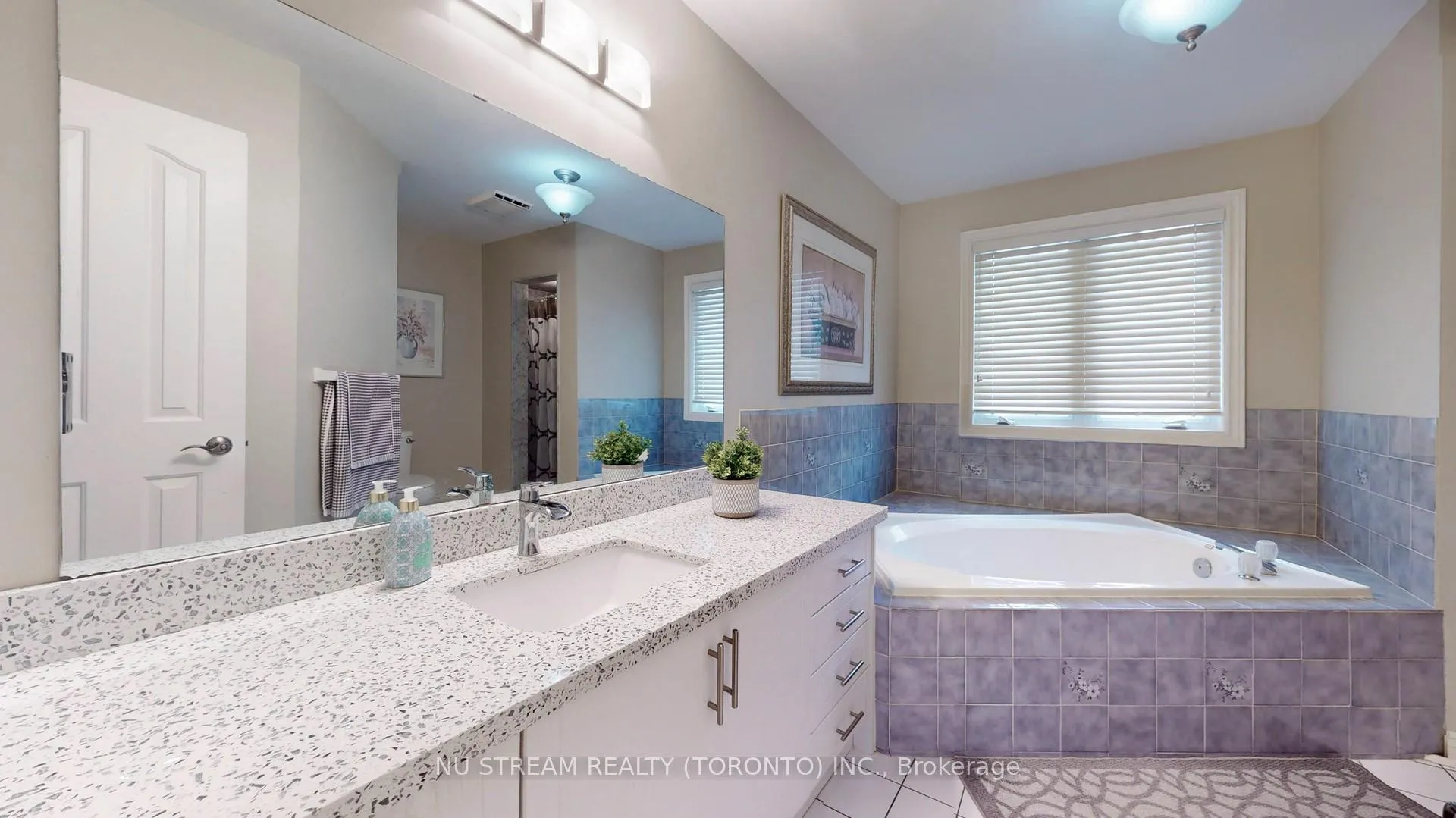 Photo 22 of 11 Quantz Court, Markham, Buttonville — HOMEH