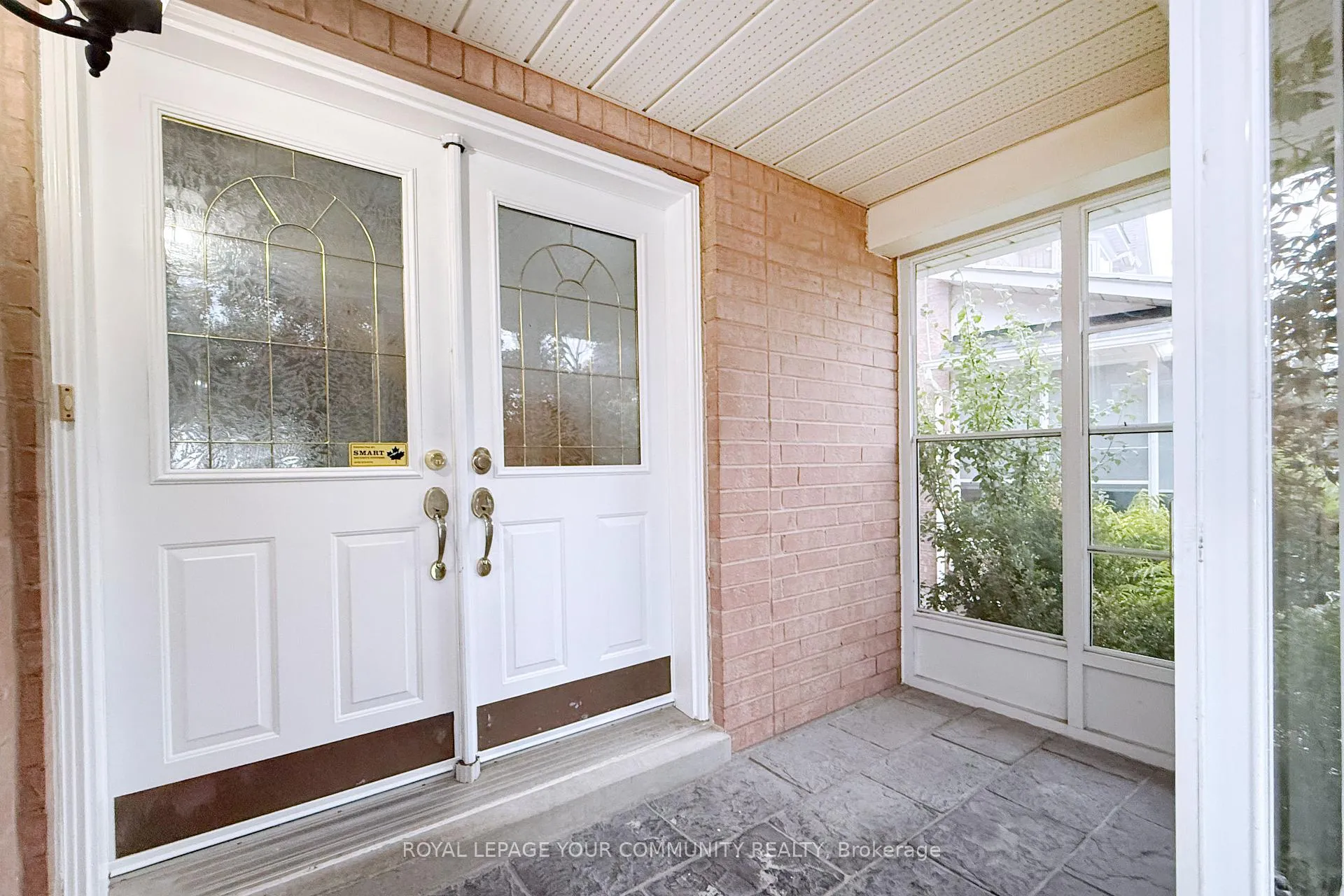 Photo 10 of 80 Eddington Place, Vaughan, Maple — HOMEH