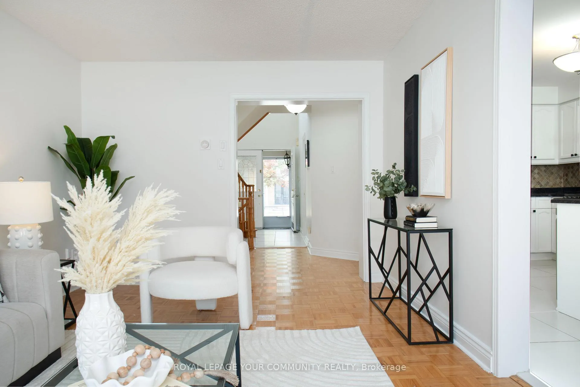 Photo 15 of 80 Eddington Place, Vaughan, Maple — HOMEH