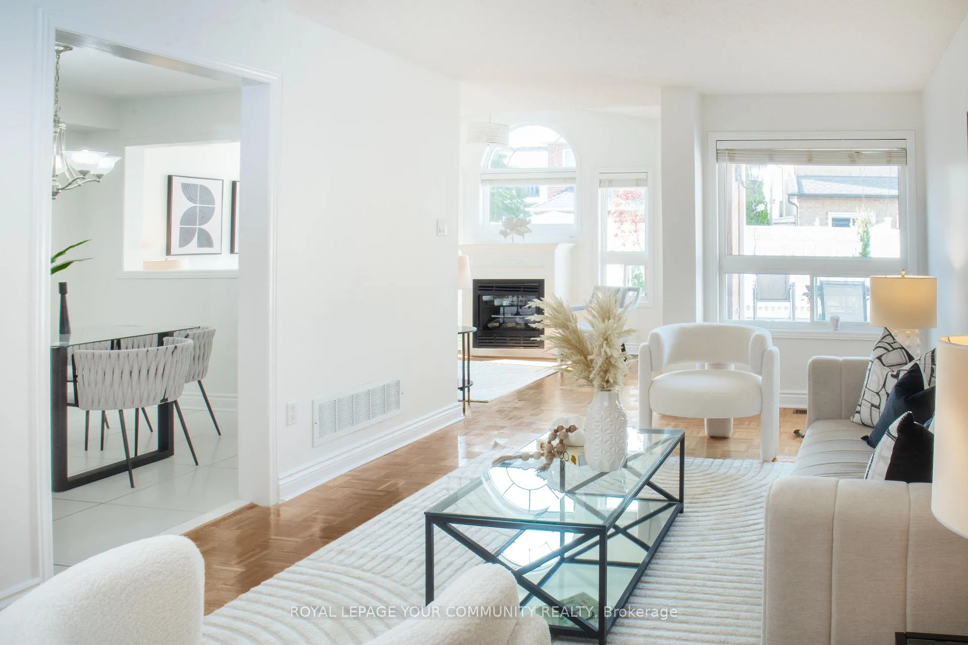 Photo 16 of 80 Eddington Place, Vaughan, Maple — HOMEH