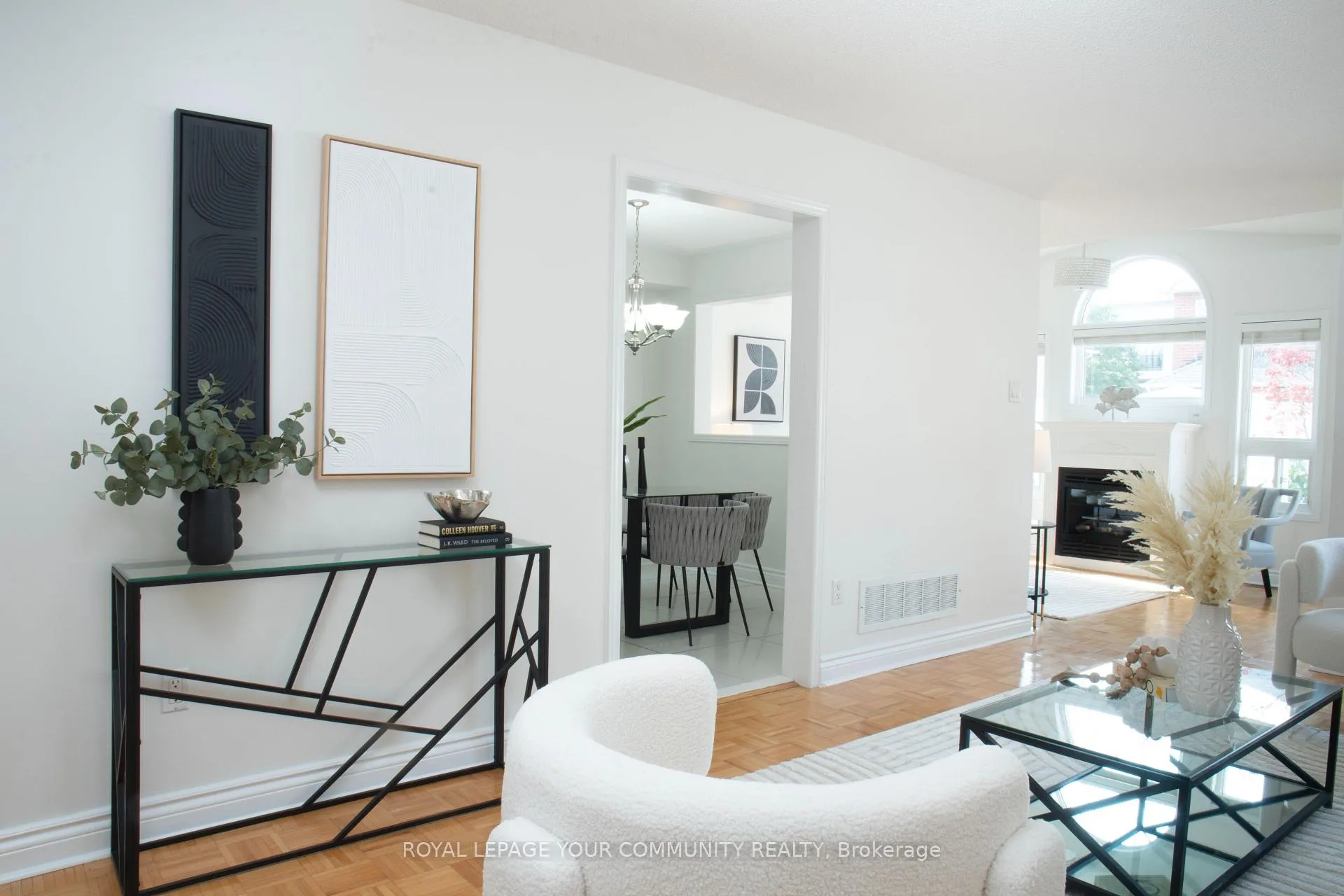 Photo 17 of 80 Eddington Place, Vaughan, Maple — HOMEH