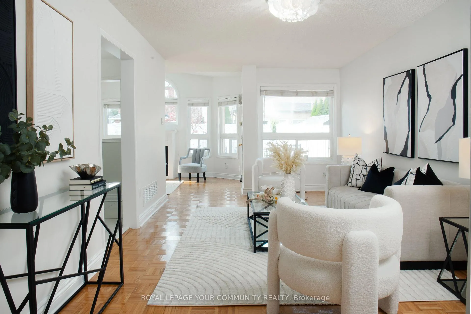 Photo 18 of 80 Eddington Place, Vaughan, Maple — HOMEH