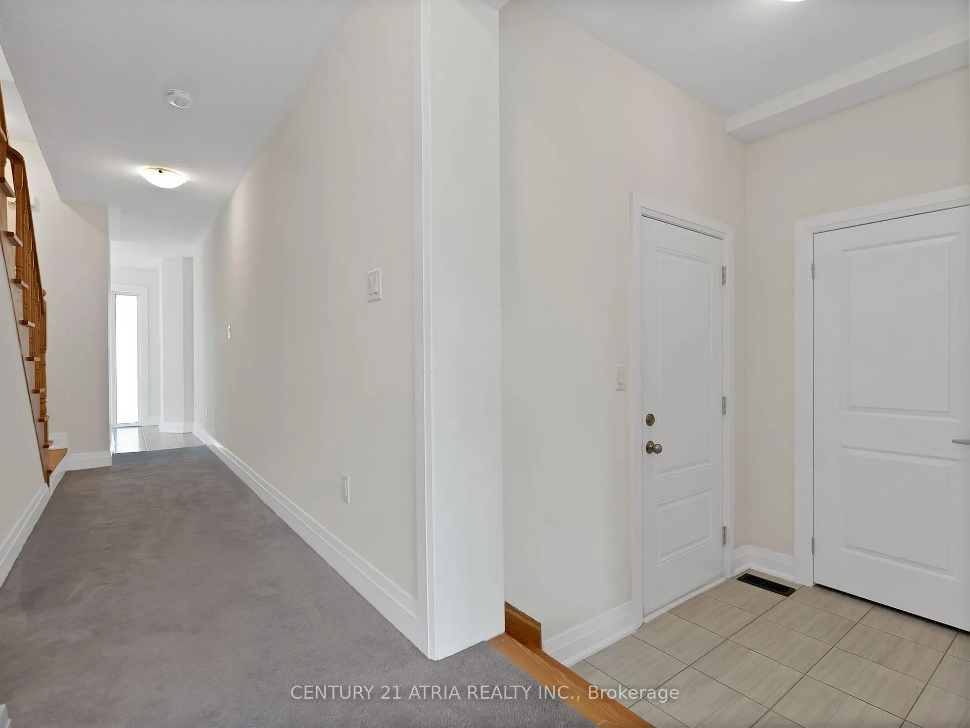 Photo 6 of 101 Gridiron Gate, Vaughan, Vellore Village — HOMEH