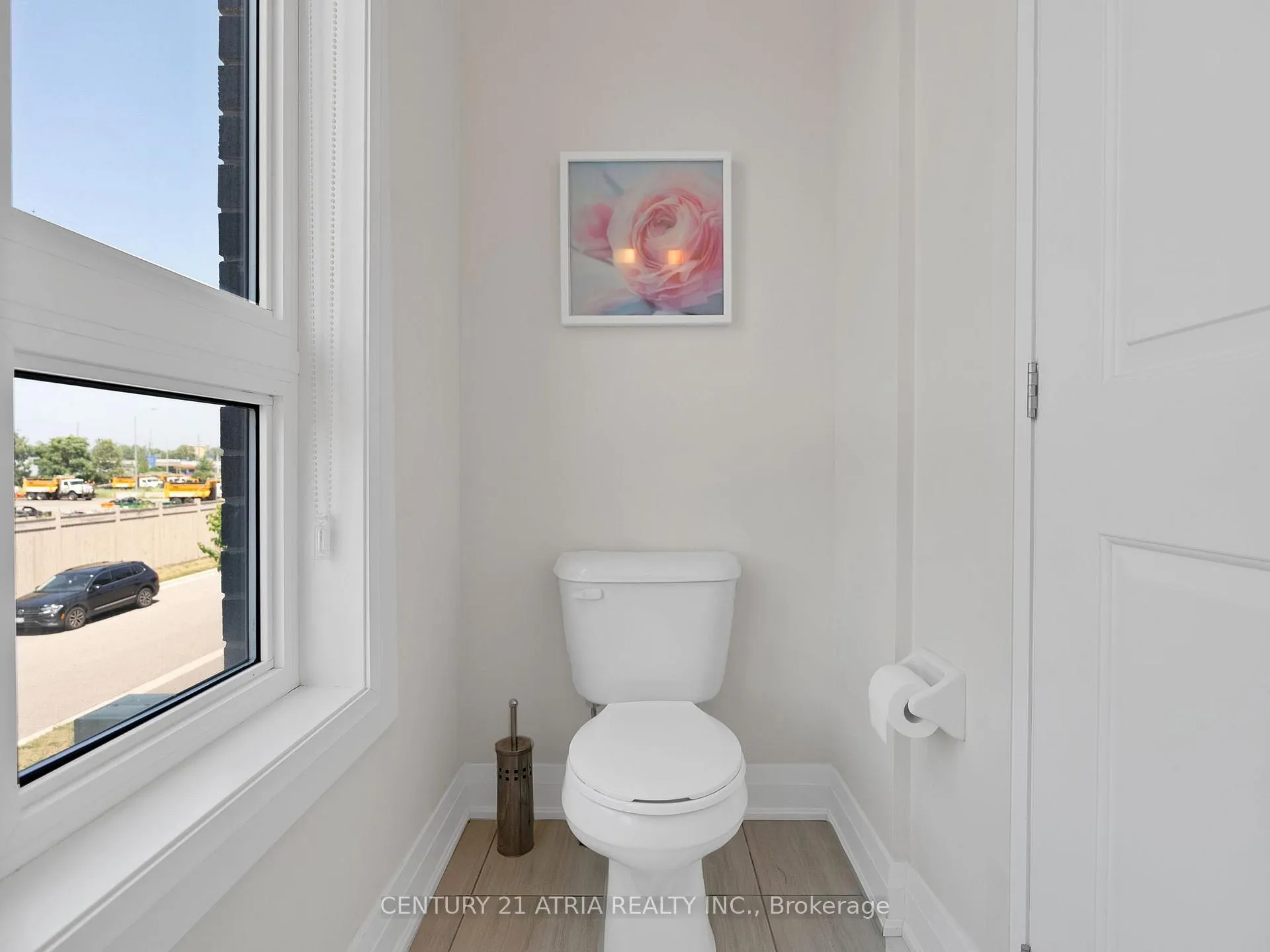 Photo 16 of 101 Gridiron Gate, Vaughan, Vellore Village — HOMEH