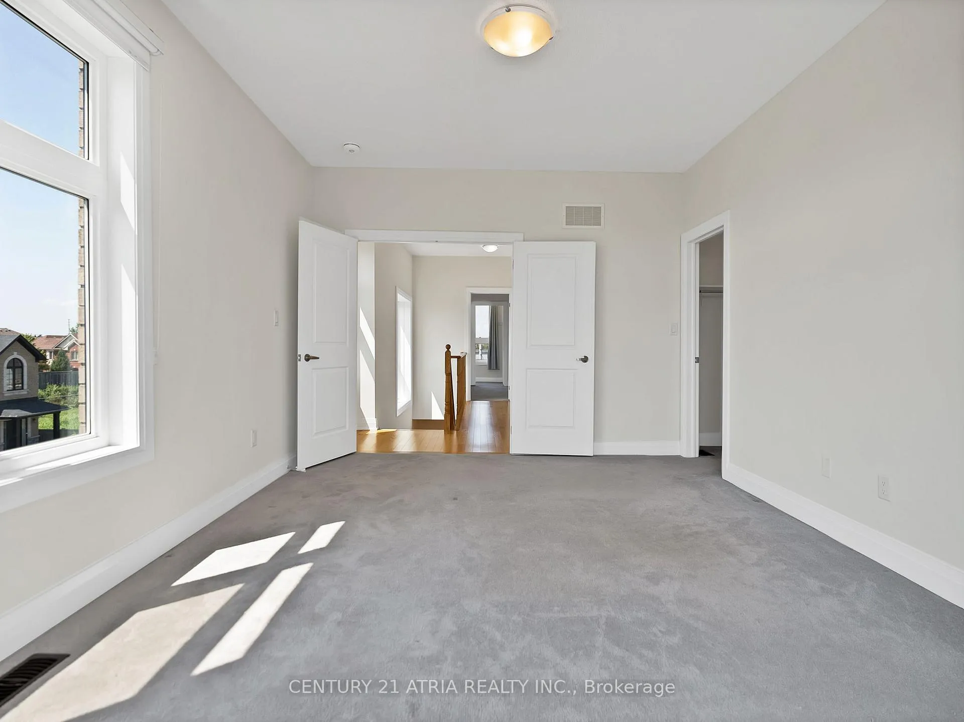 Photo 19 of 101 Gridiron Gate, Vaughan, Vellore Village — HOMEH