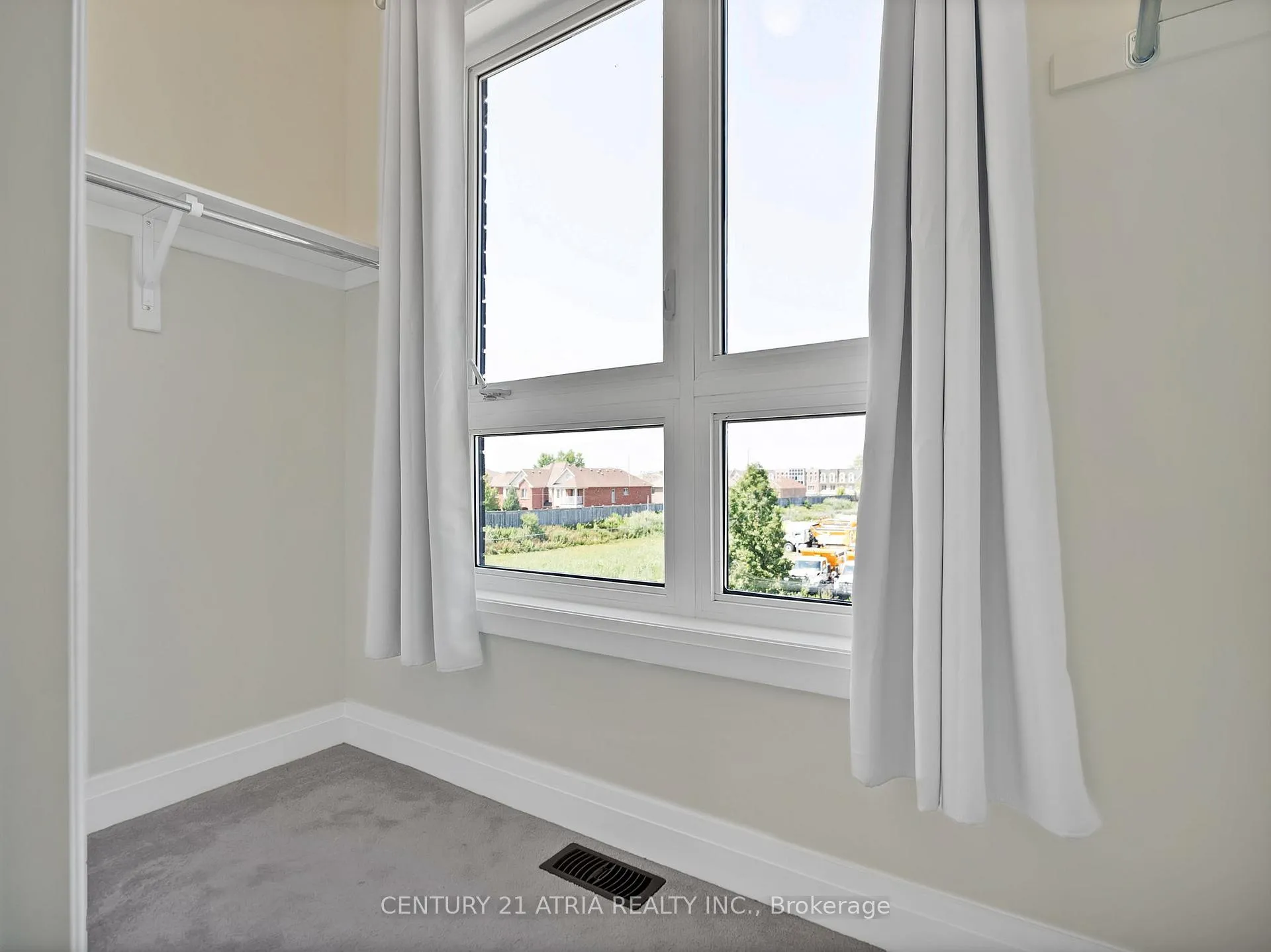 Photo 28 of 101 Gridiron Gate, Vaughan, Vellore Village — HOMEH