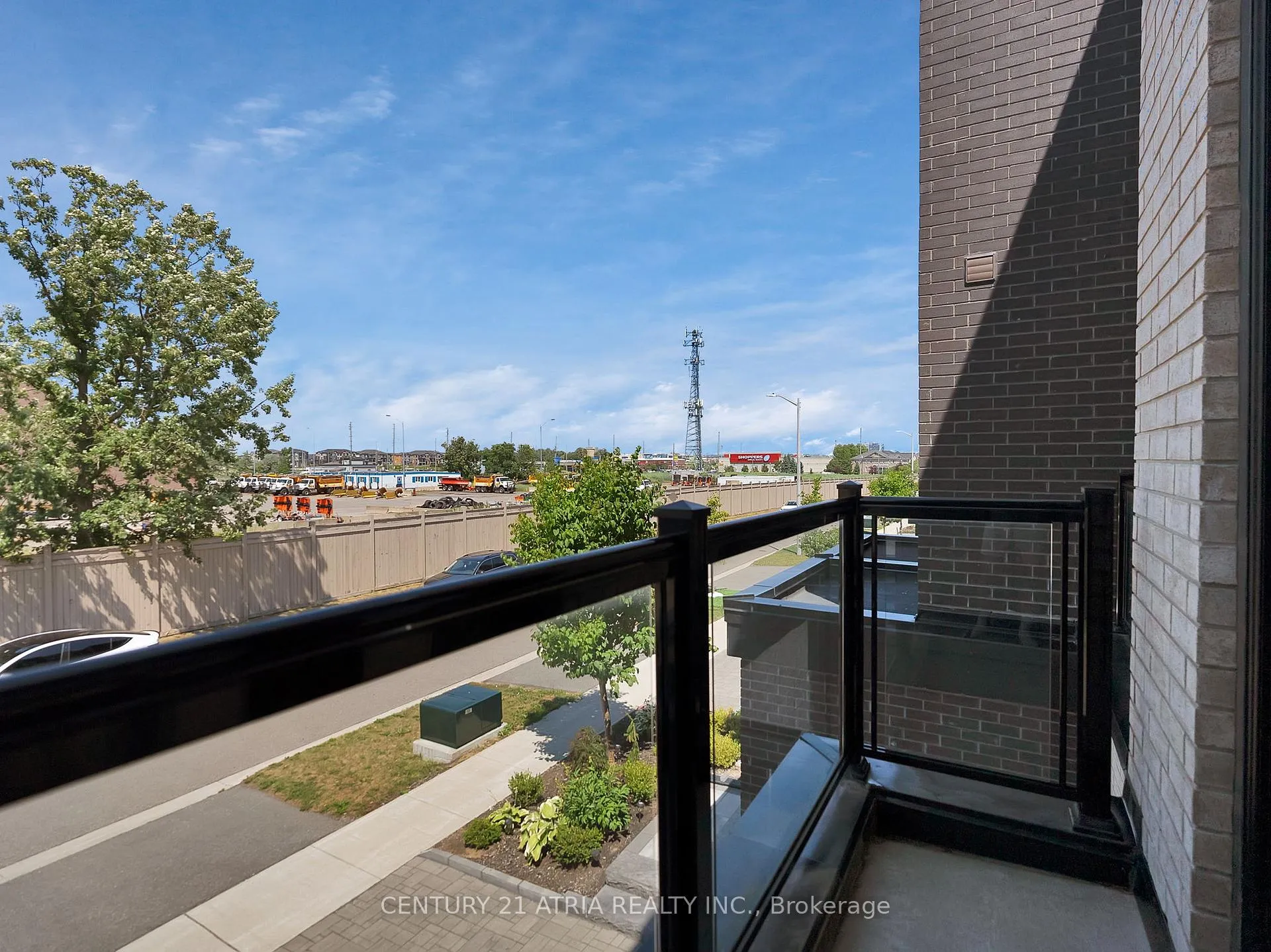Photo 35 of 101 Gridiron Gate, Vaughan, Vellore Village — HOMEH