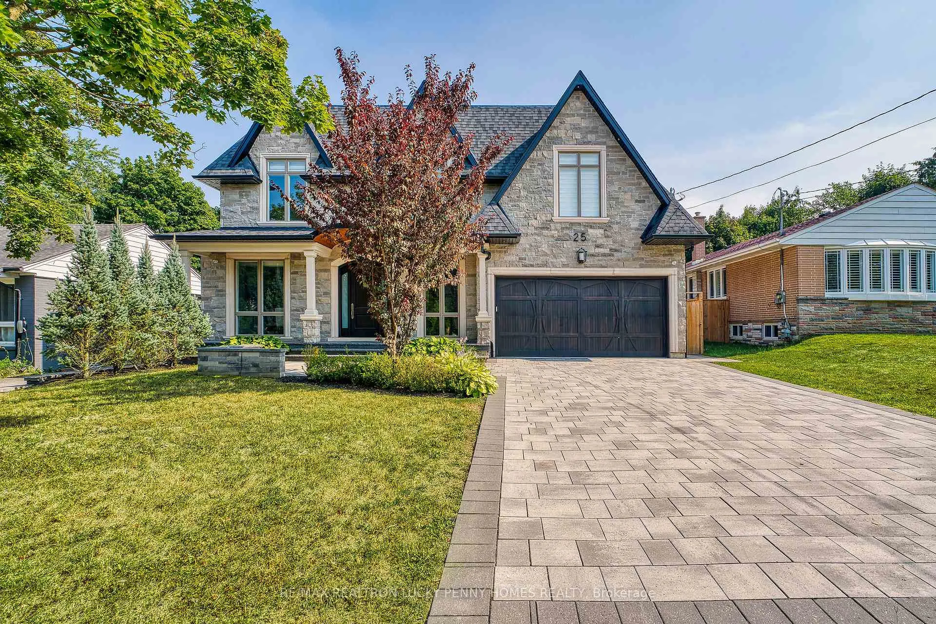 Photo 2 of 25 Talisman Crescent, Markham, Old Markham Village — HOMEH
