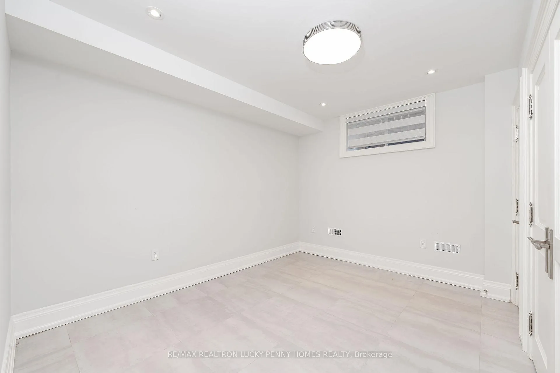 Photo 40 of 25 Talisman Crescent, Markham, Old Markham Village — HOMEH