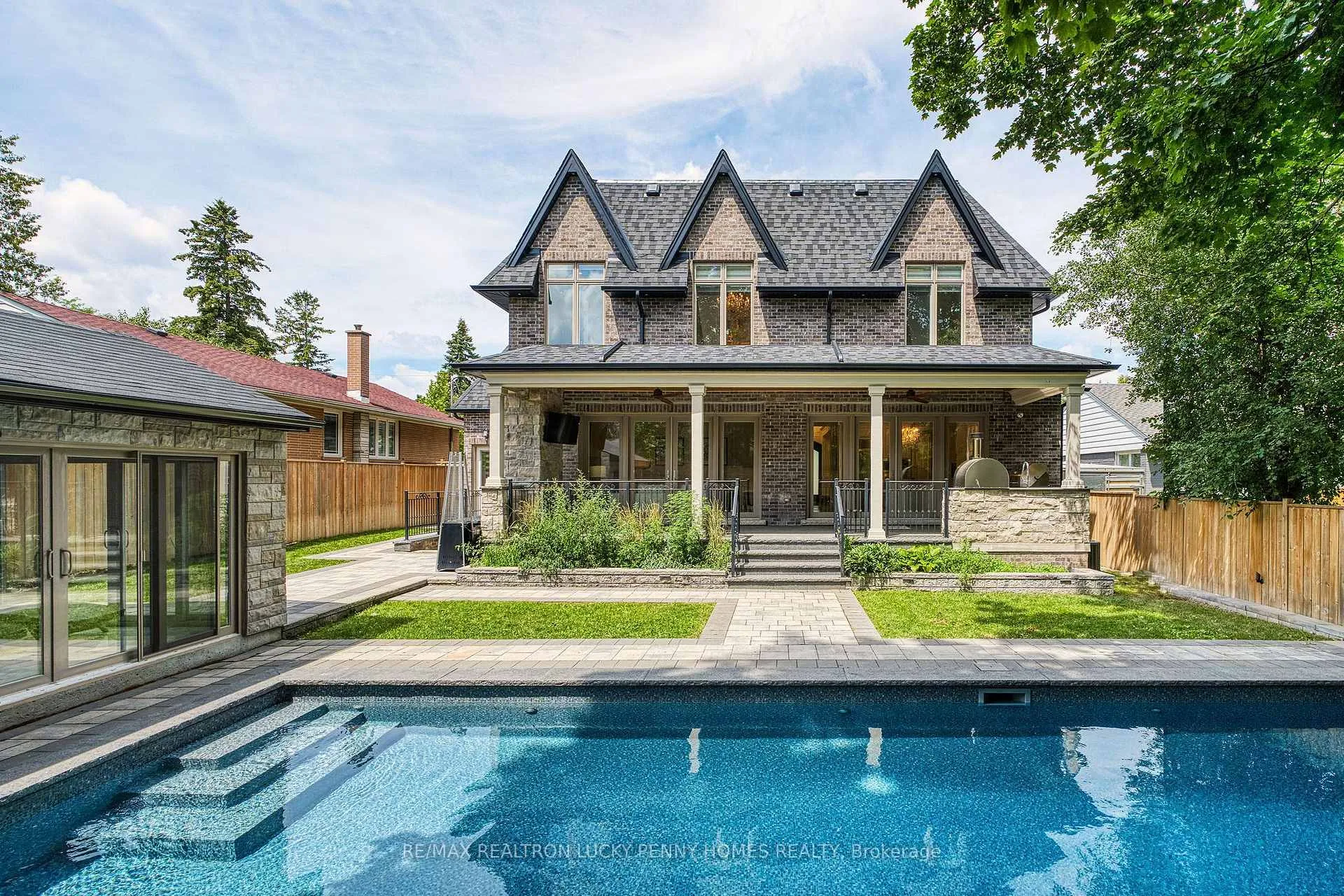 Photo 42 of 25 Talisman Crescent, Markham, Old Markham Village — HOMEH