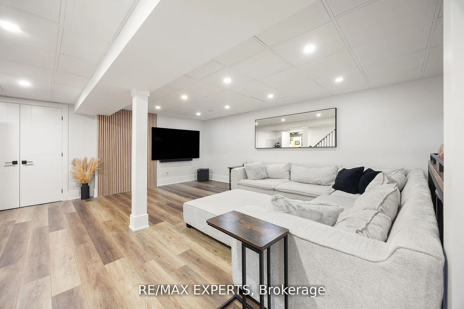 Photo 31 of 18 Castlepoint Drive, Vaughan, Elder Mills — HOMEH