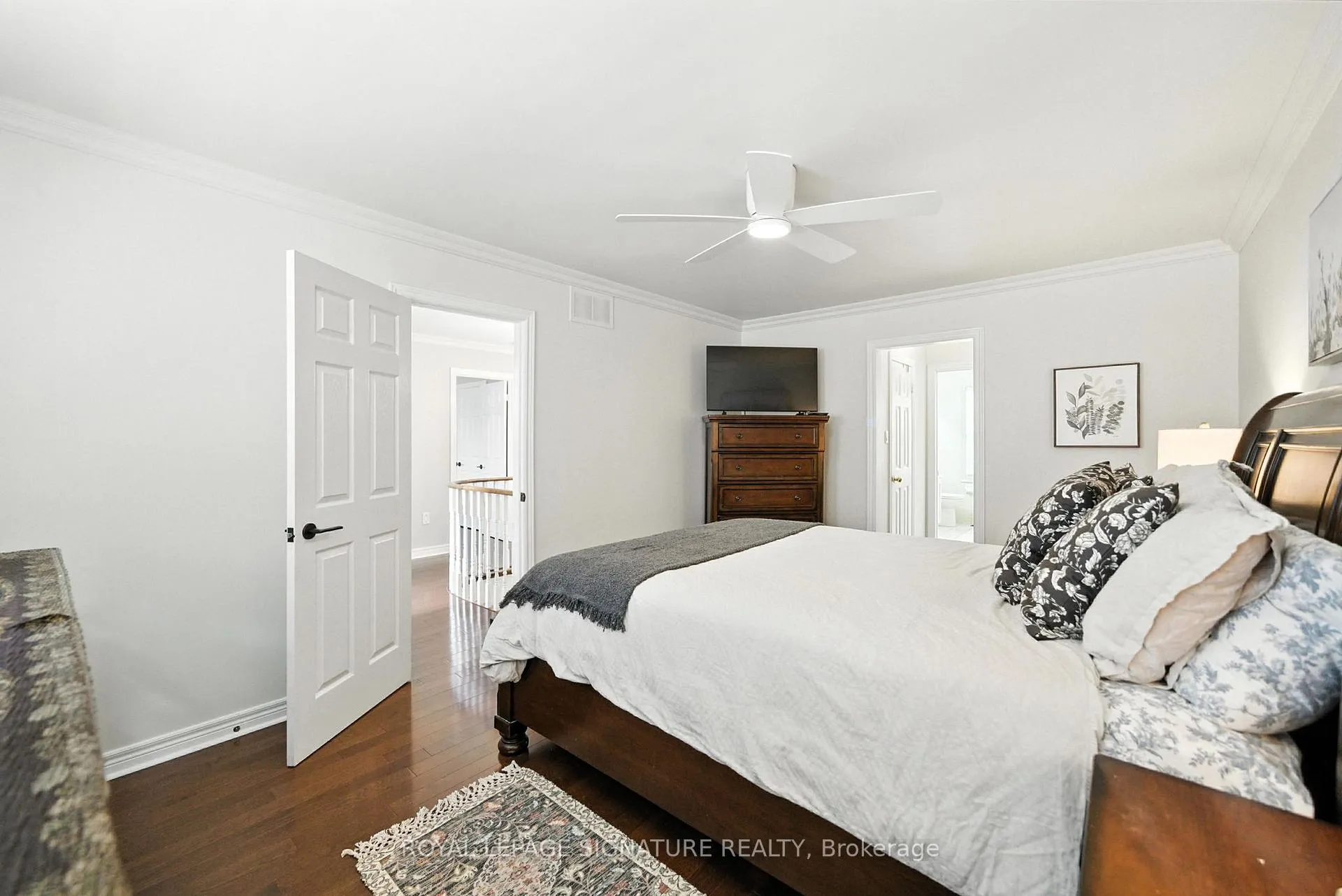 Photo 22 of 30 Galloway Crescent, Uxbridge — HOMEH