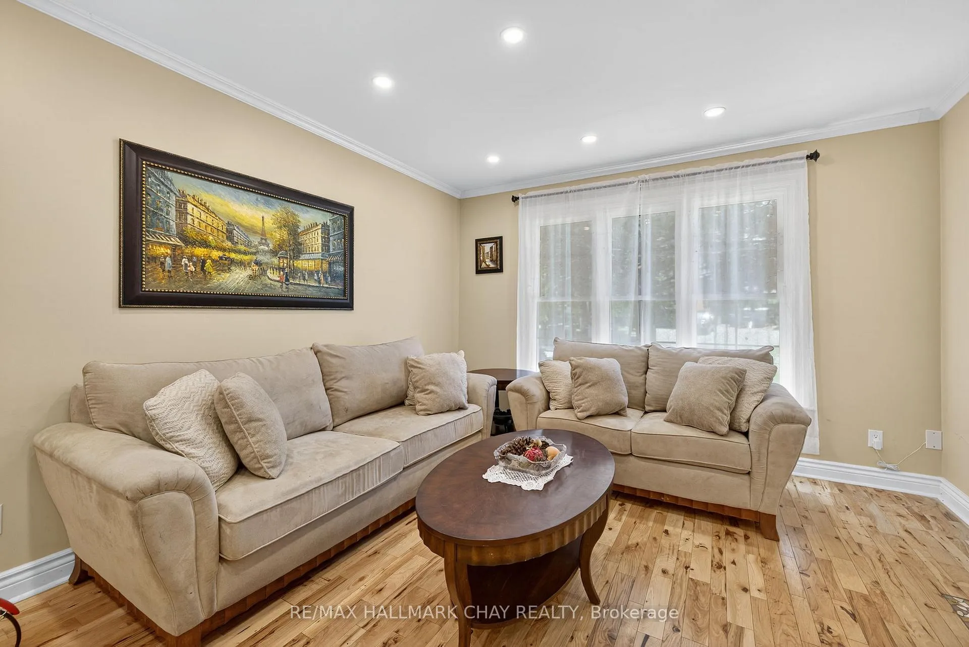 Photo 8 of 30 Smyth Crescent, New Tecumseth, Beeton — HOMEH