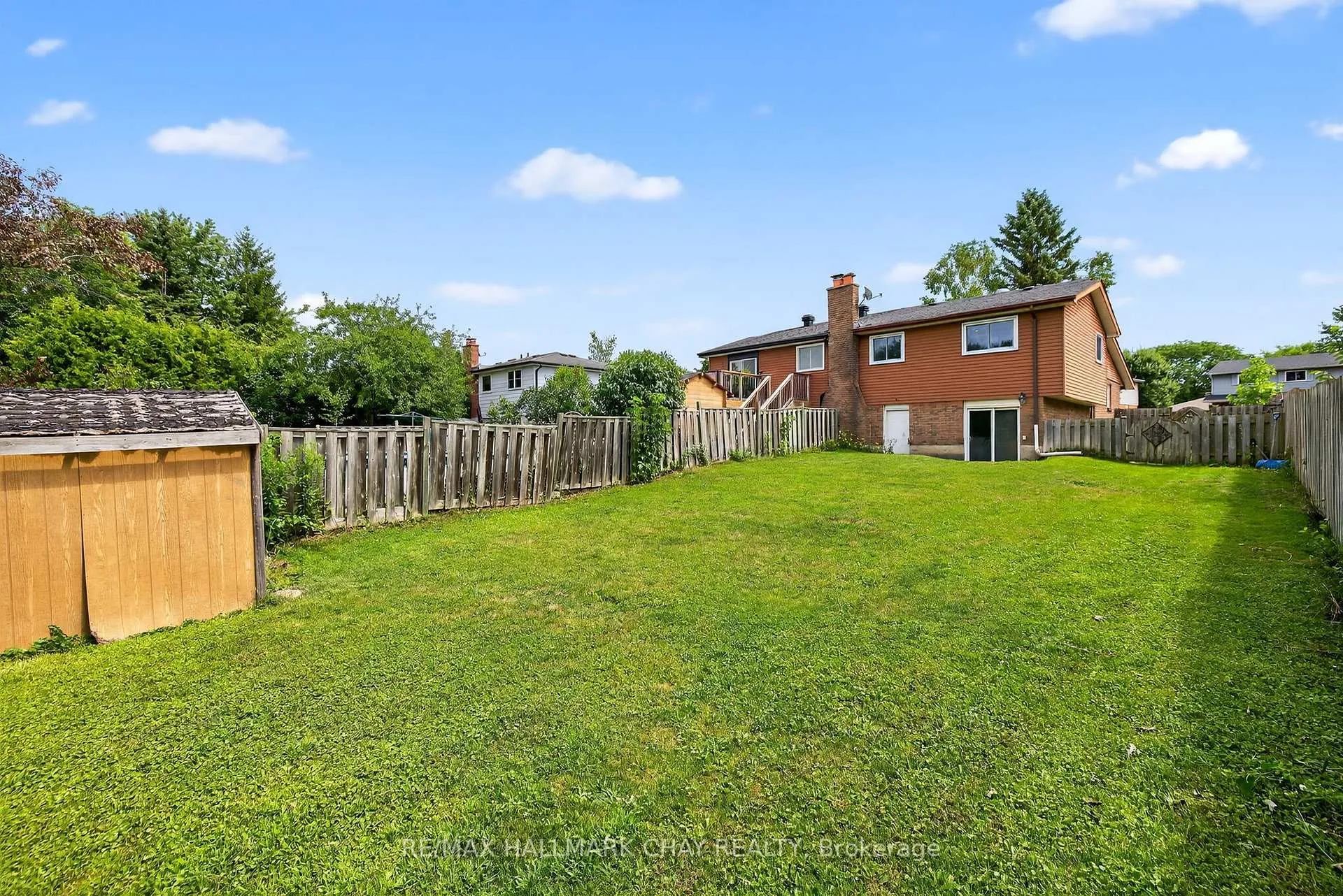 Photo 47 of 30 Smyth Crescent, New Tecumseth, Beeton — HOMEH