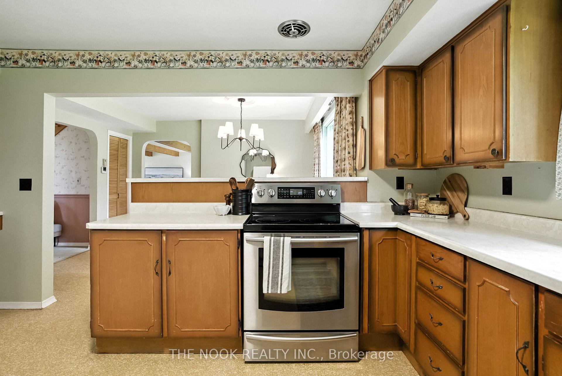 Photo 17 of 2123 Trulls Road, Clarington, Courtice — HOMEH