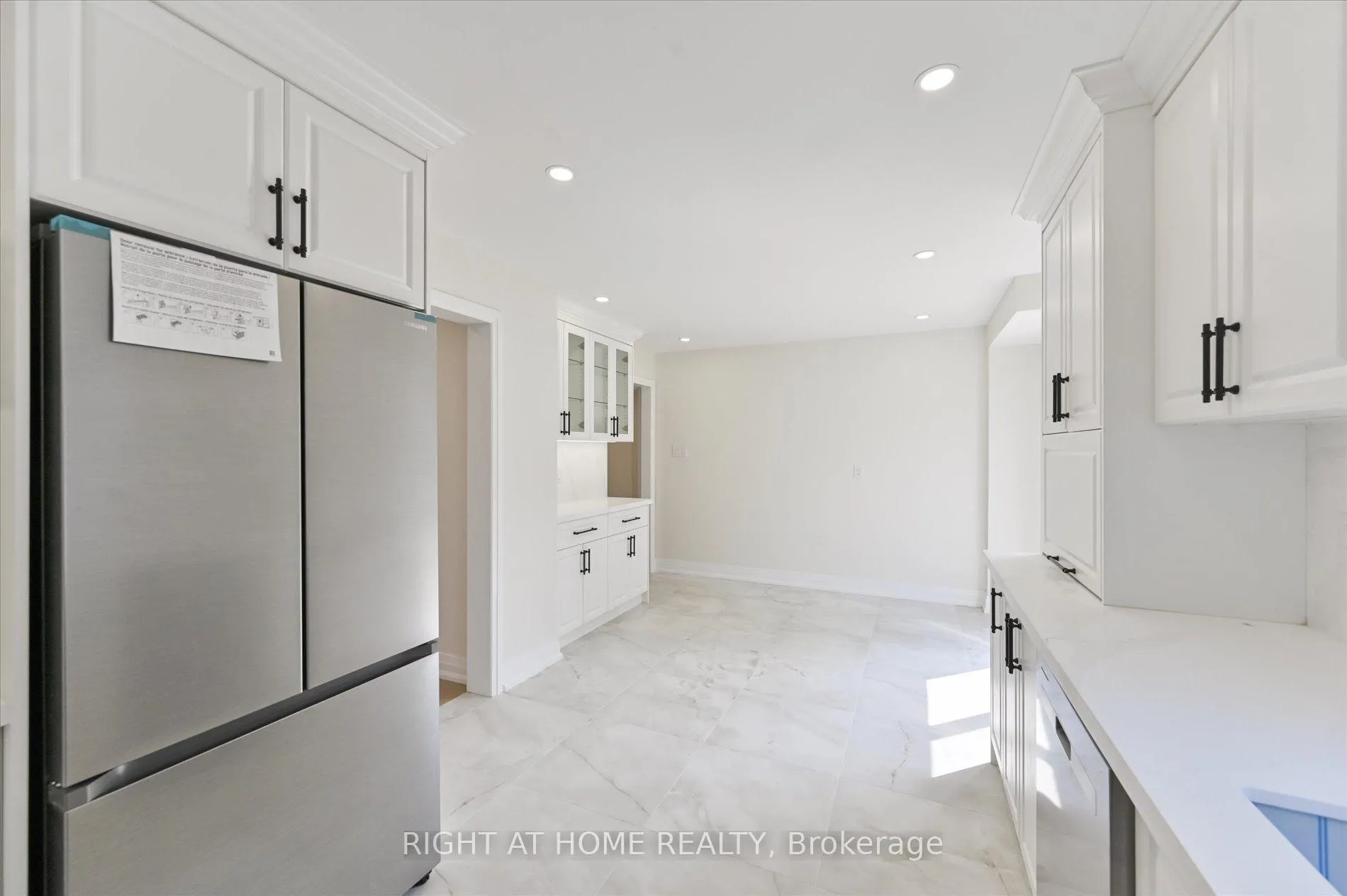 Photo 13 of 40 Norman Ross Drive, Markham, Middlefield — HOMEH