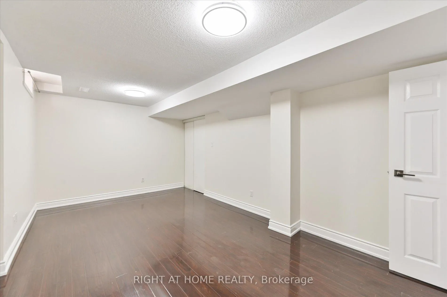 Photo 44 of 40 Norman Ross Drive, Markham, Middlefield — HOMEH