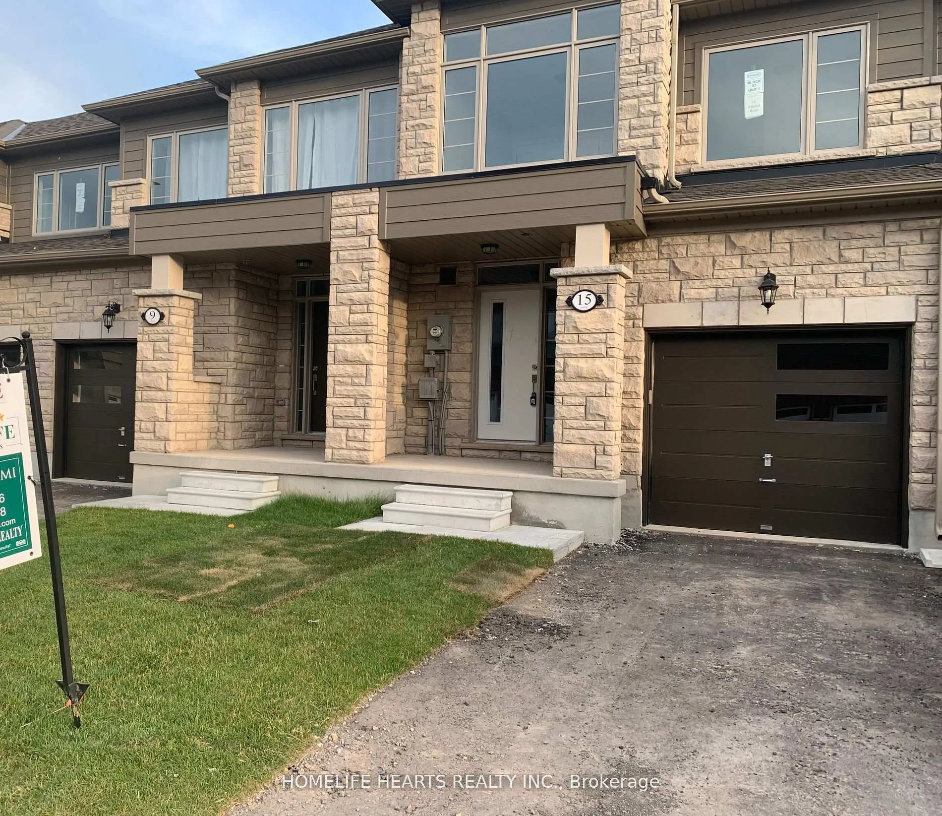 Photo 1 of 15 Admiral Road, Welland, Hwy 406/Welland — HOMEH