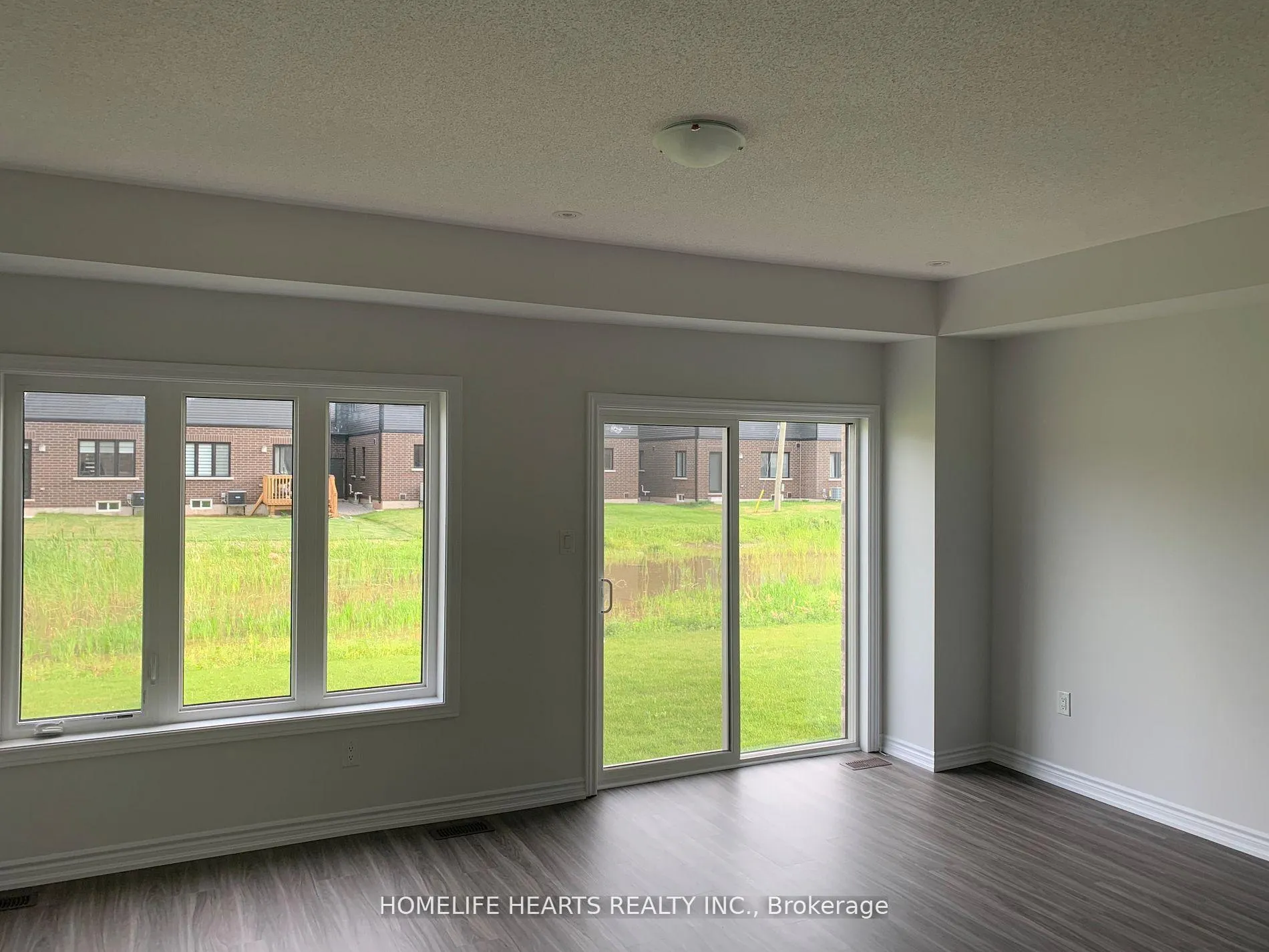 Photo 4 of 15 Admiral Road, Welland, Hwy 406/Welland — HOMEH