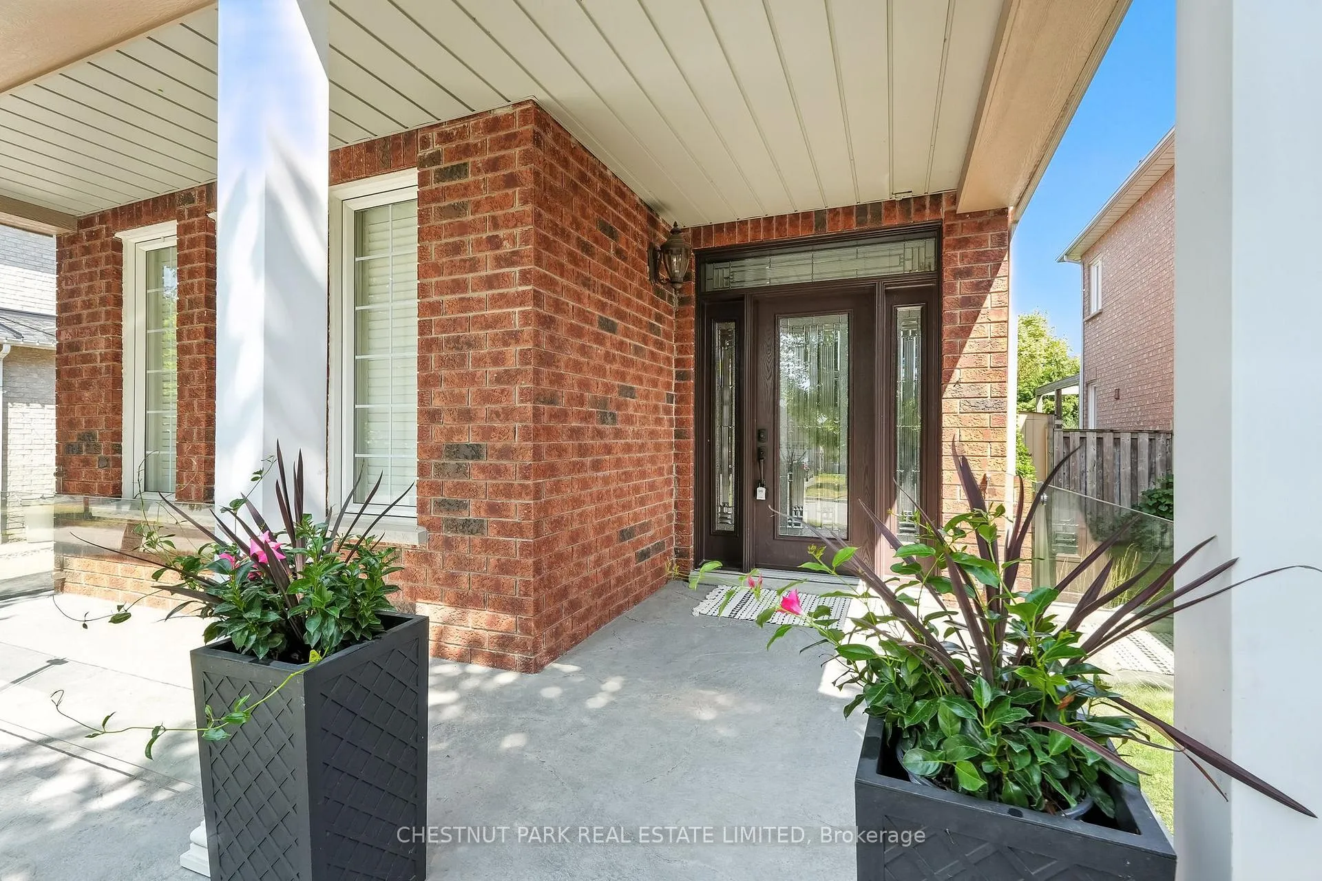 Photo 2 of 61 Rosena Lane, Uxbridge — HOMEH