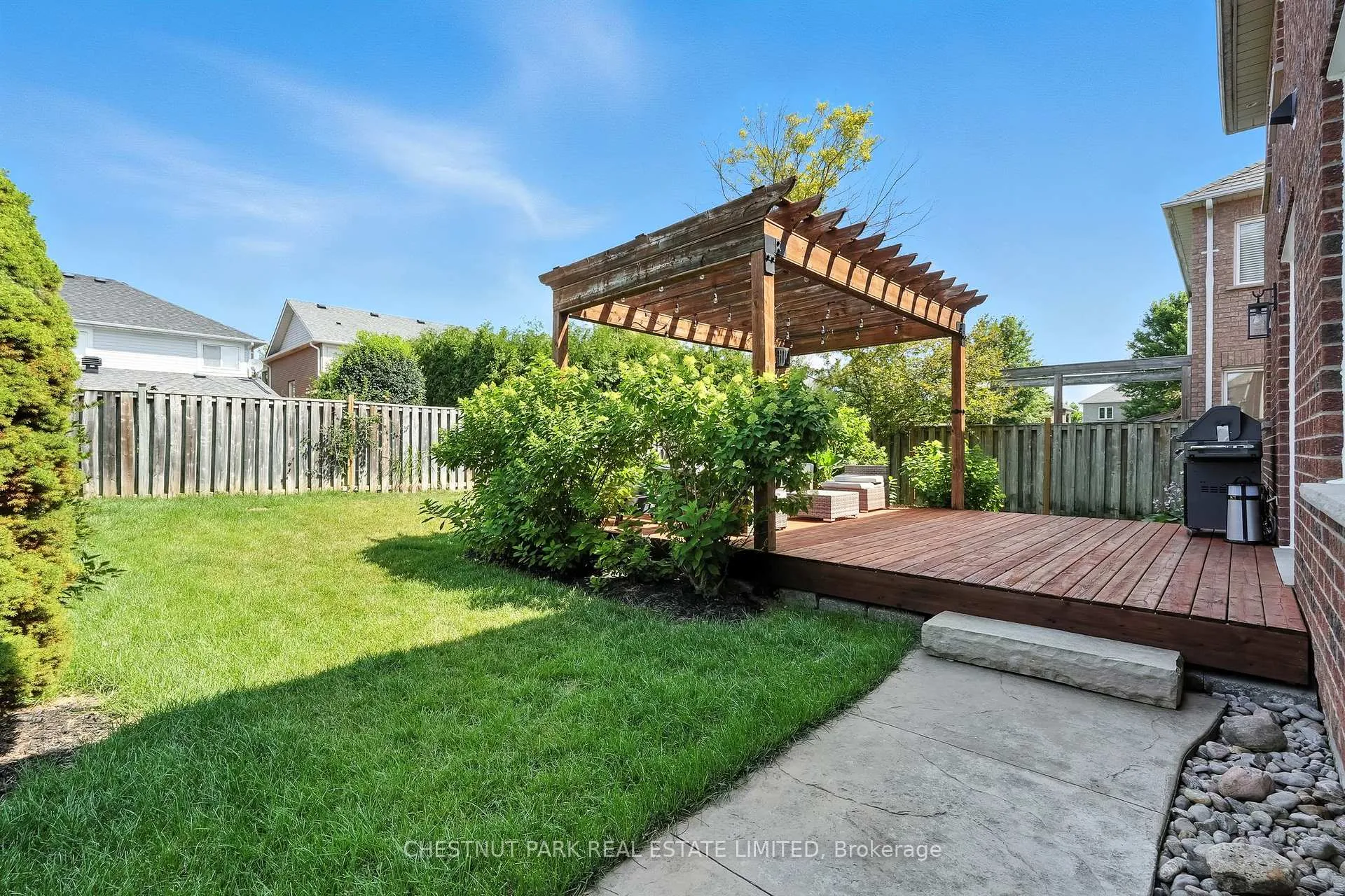 Photo 14 of 61 Rosena Lane, Uxbridge — HOMEH