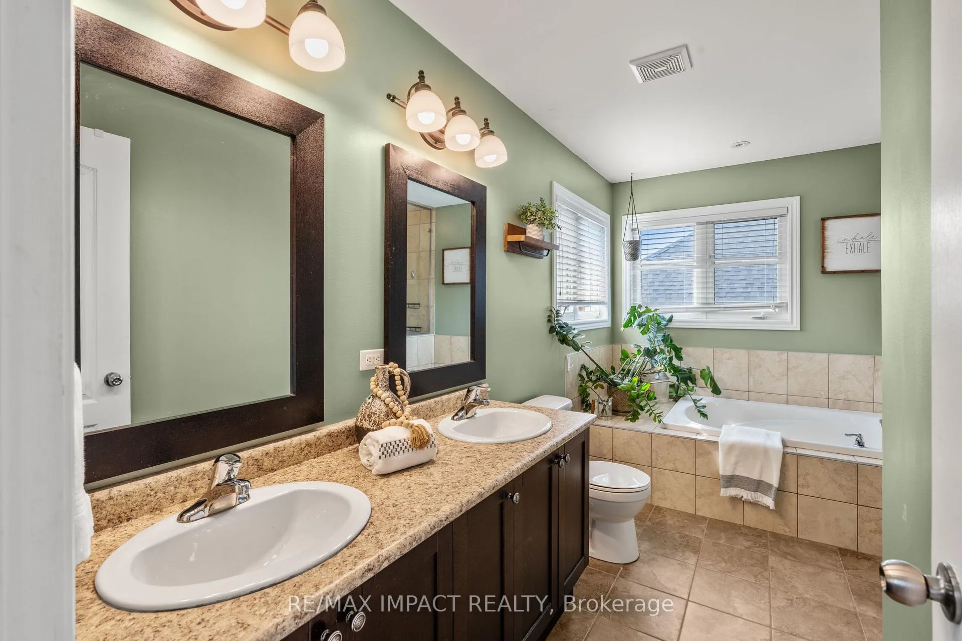Photo 13 of 376 West Scugog Lane, Clarington, Bowmanville — HOMEH