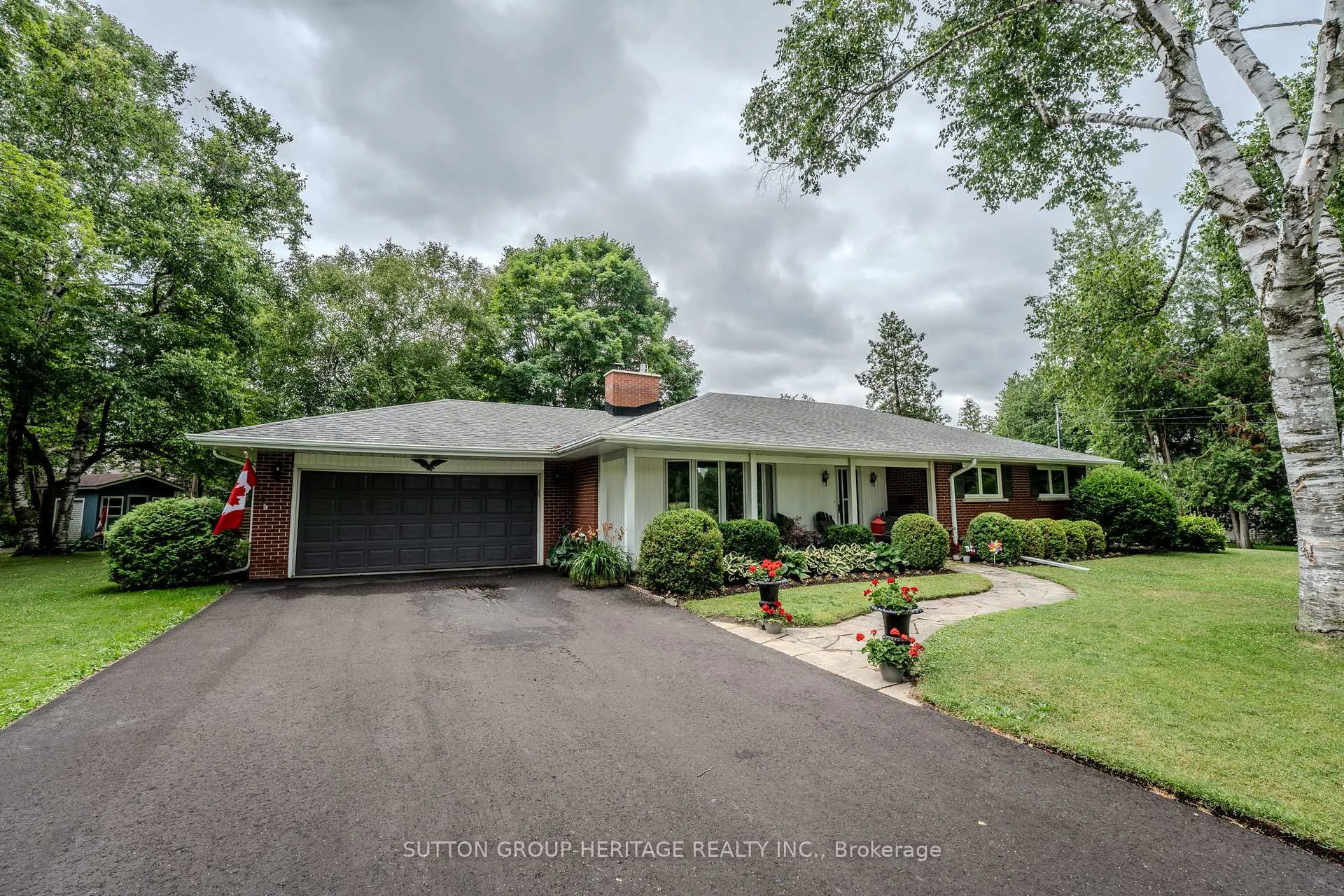 Photo 1 of 1562 King Street, Scugog, Port Perry — HOMEH