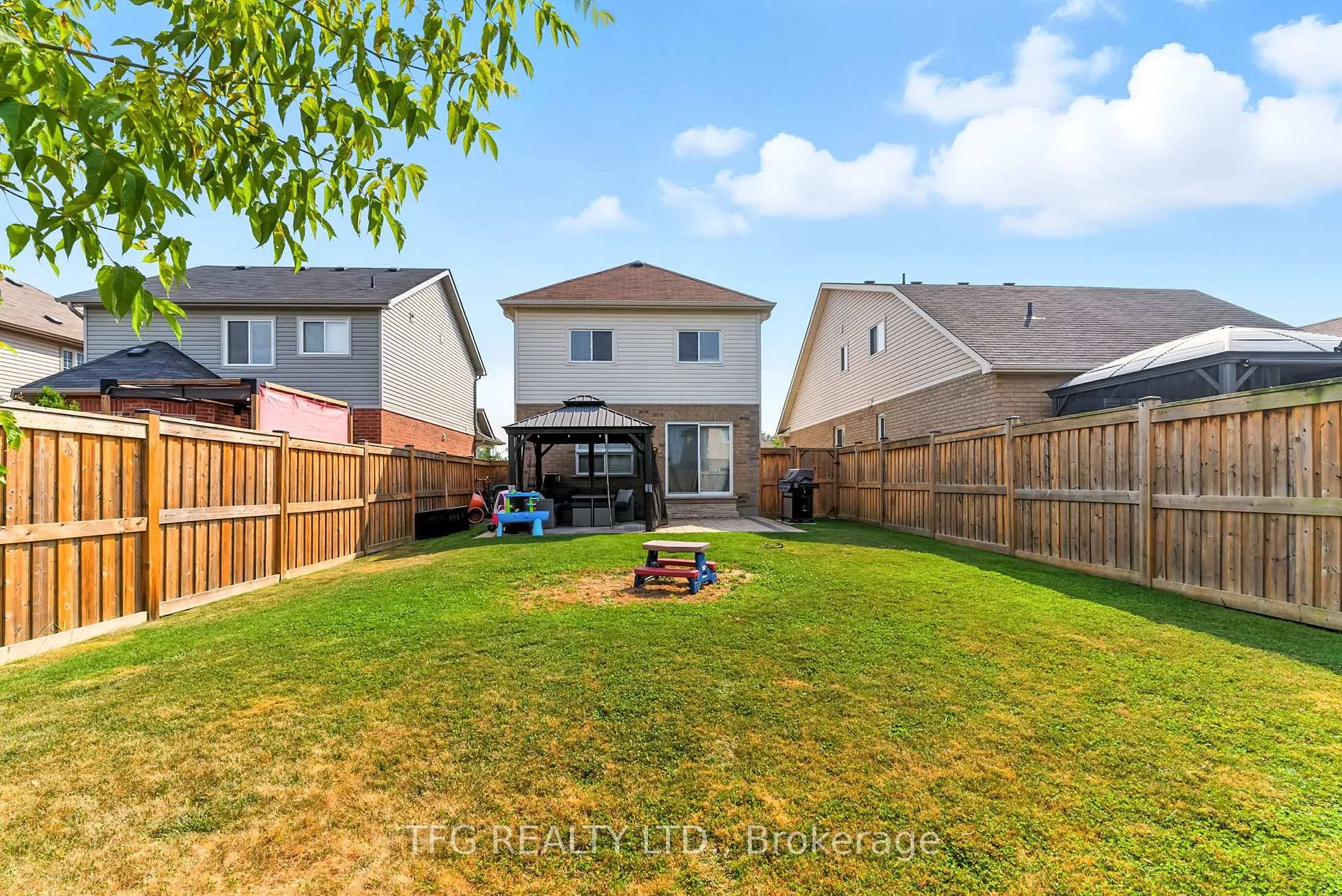 Photo 35 of 153 Mallory Street, Clarington, Courtice — HOMEH