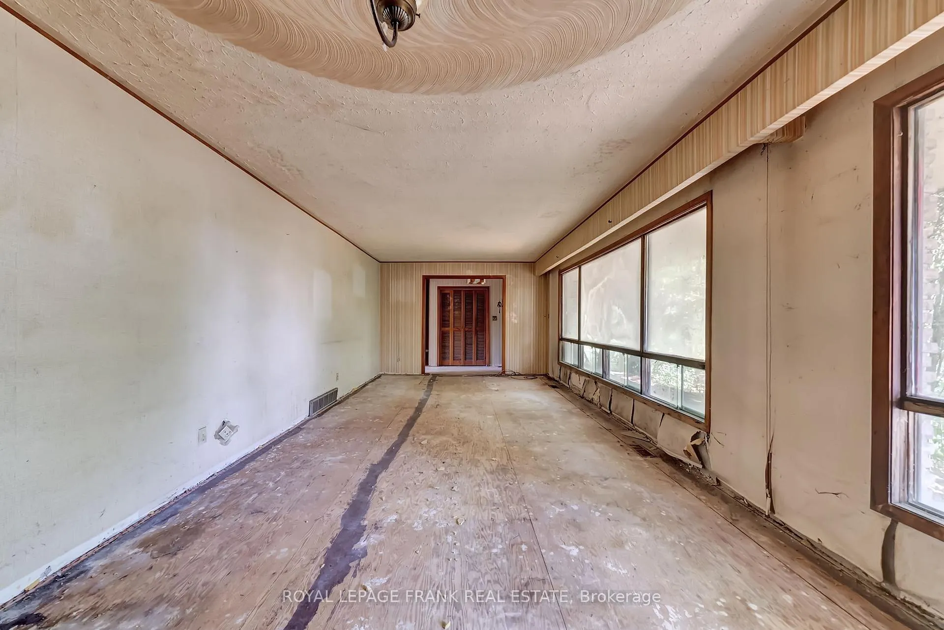 Photo 15 of 4538 Courtice Road, Clarington, Courtice — HOMEH