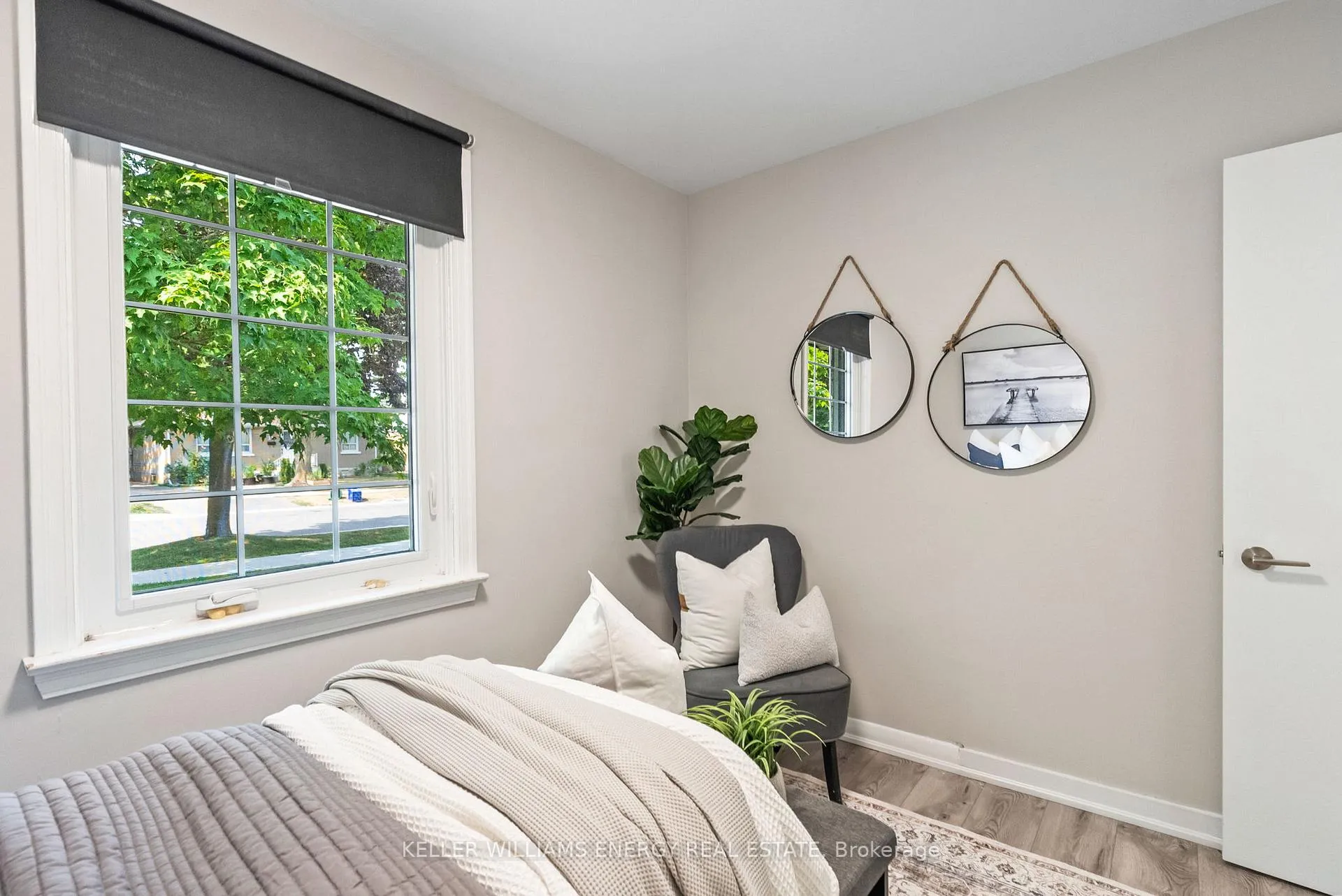 Photo 10 of 28 Admiral Road, Ajax, South East — HOMEH