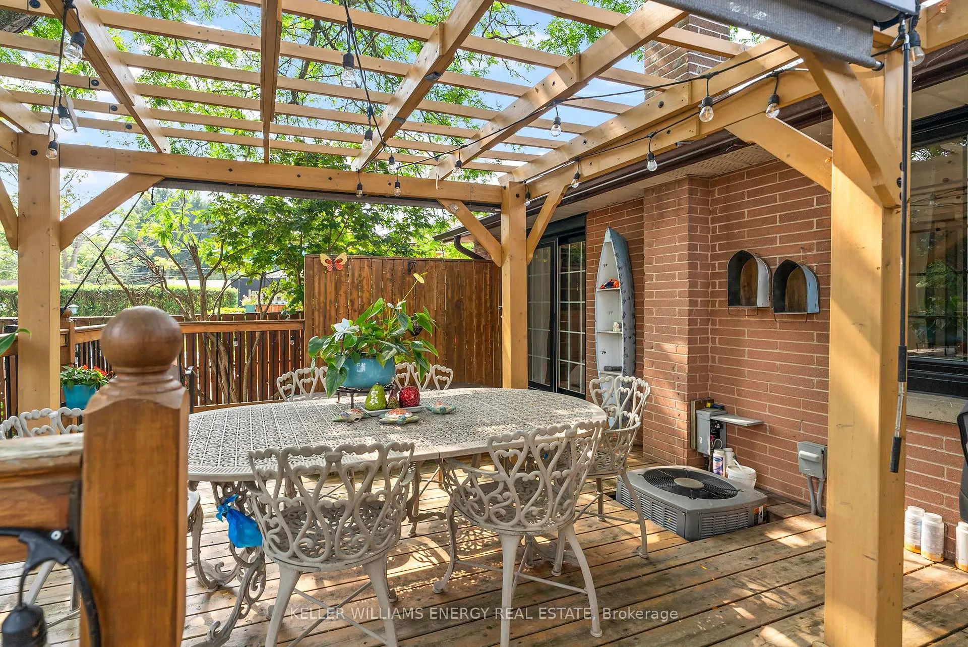 Photo 35 of 28 Admiral Road, Ajax, South East — HOMEH