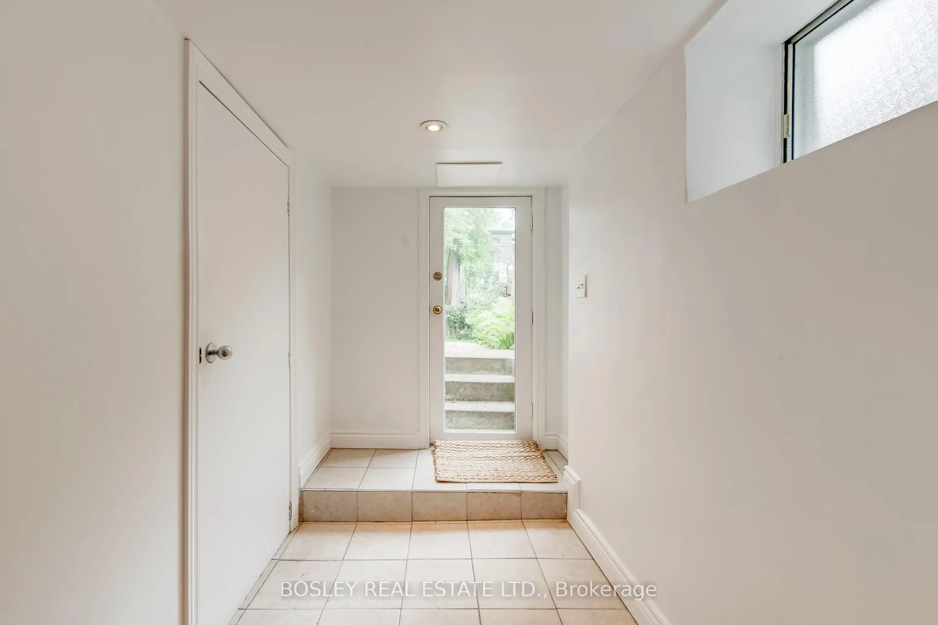 Photo 27 of 55 Robbins Avenue, Toronto, Woodbine Corridor — HOMEH