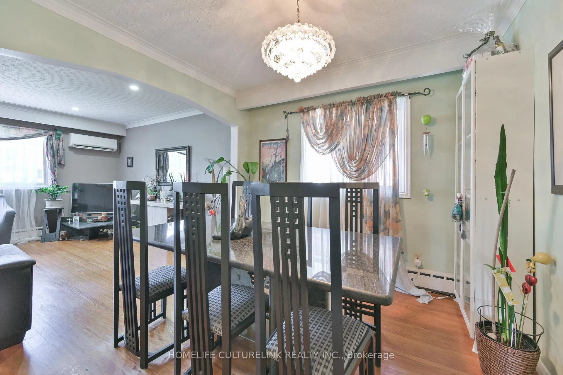 Photo 8 of 27 Anticosti Drive, Scarborough, Bendale — HOMEH