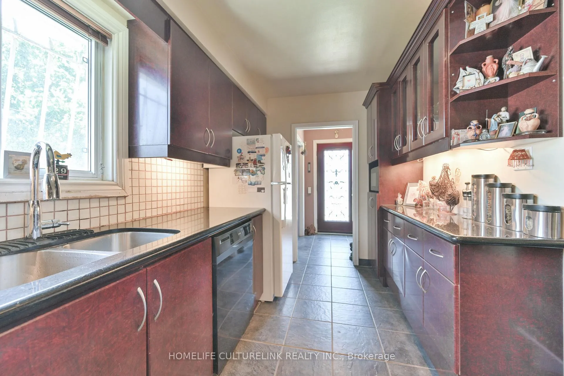 Photo 10 of 27 Anticosti Drive, Scarborough, Bendale — HOMEH