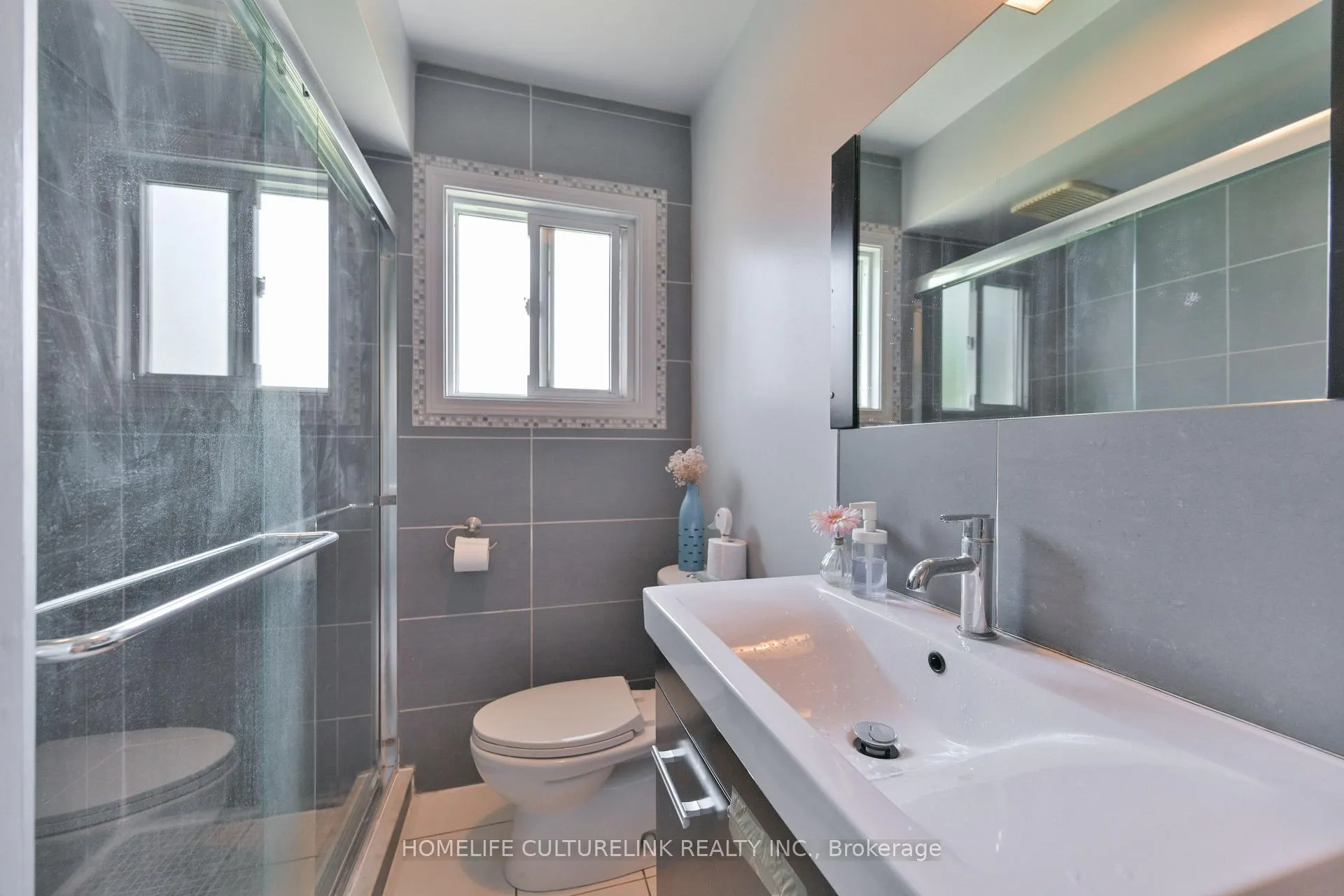 Photo 18 of 27 Anticosti Drive, Scarborough, Bendale — HOMEH