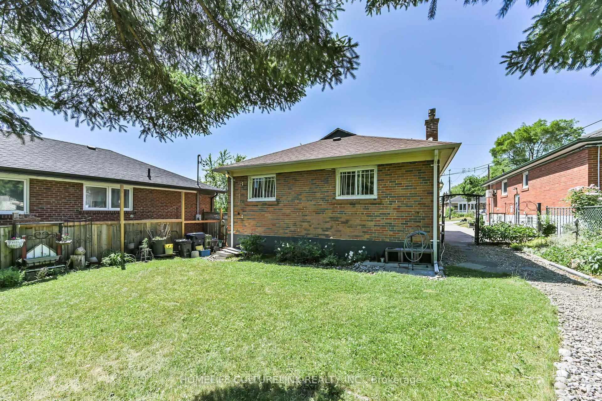 Photo 30 of 27 Anticosti Drive, Scarborough, Bendale — HOMEH