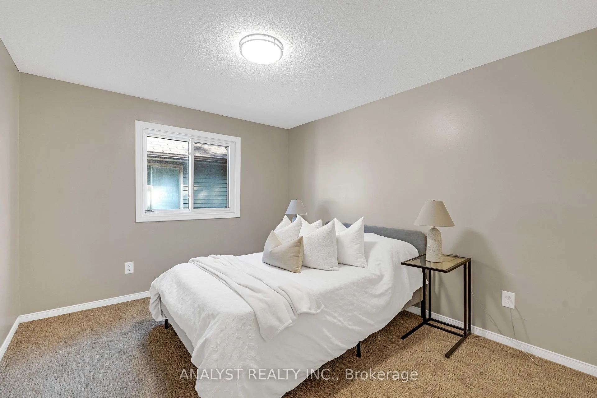 Photo 28 of 1090 longbow Drive, Pickering, Liverpool — HOMEH