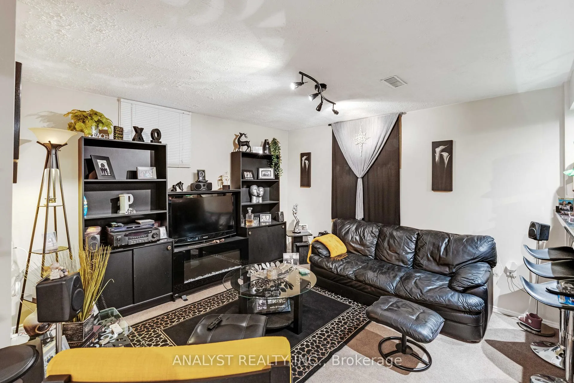 Photo 34 of 1090 longbow Drive, Pickering, Liverpool — HOMEH