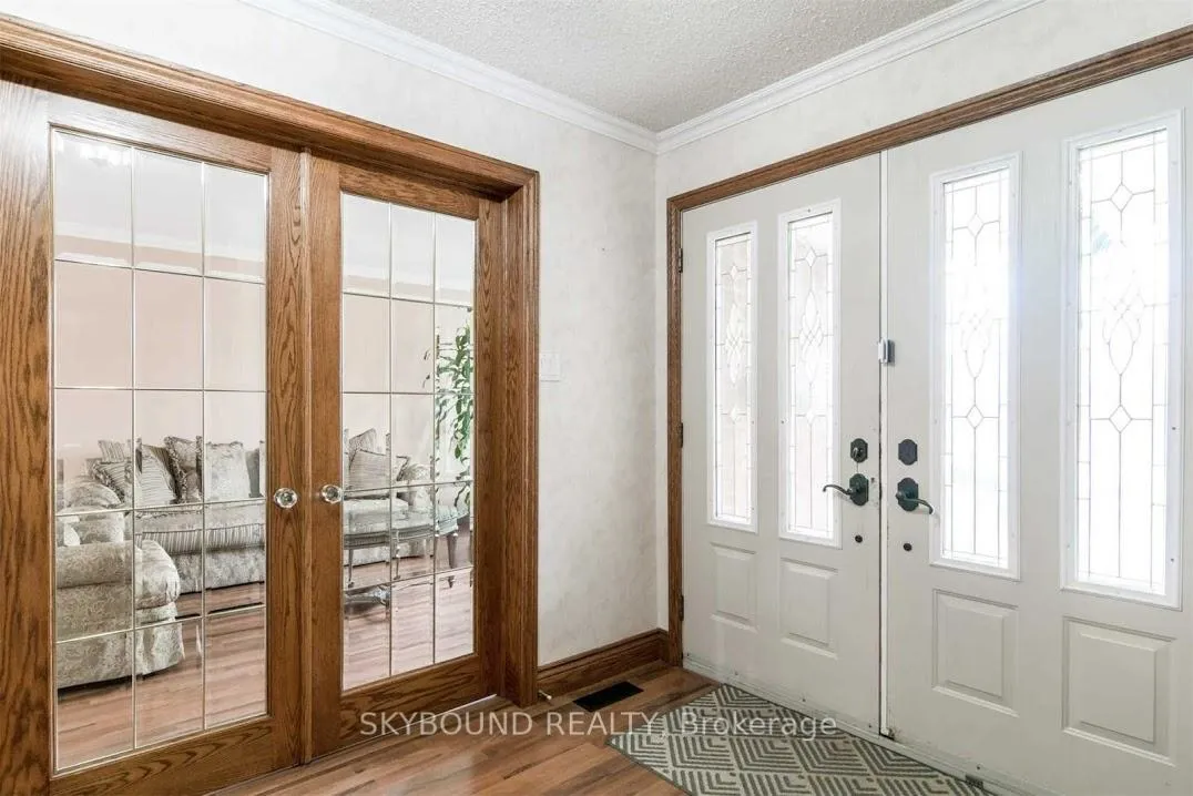 Photo 3 of Unit Upper, 7 Mackay Street N, Brampton, Northwest Sandalwood Parkway — HOMEH