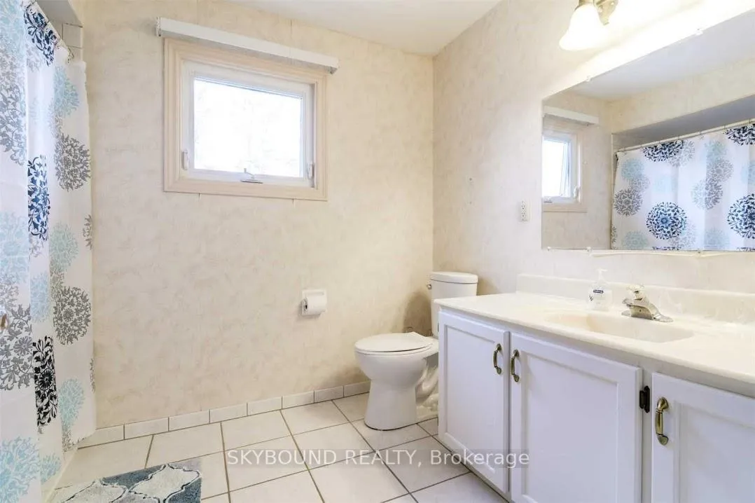 Photo 25 of Unit Upper, 7 Mackay Street N, Brampton, Northwest Sandalwood Parkway — HOMEH