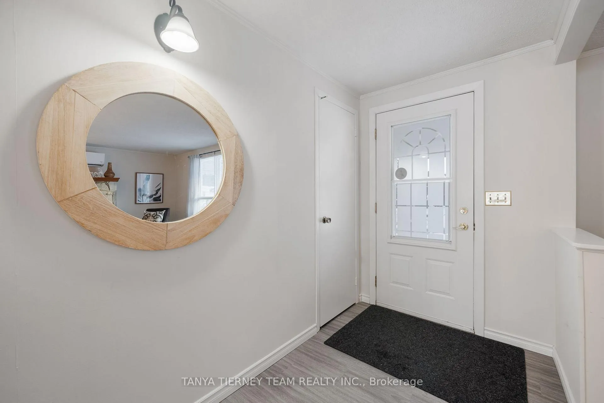 Photo 5 of 6 The Cove Road, Clarington, Newcastle — HOMEH