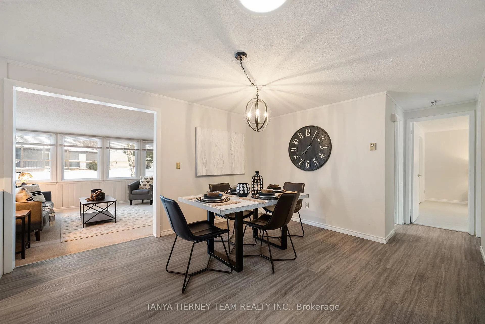 Photo 10 of 6 The Cove Road, Clarington, Newcastle — HOMEH