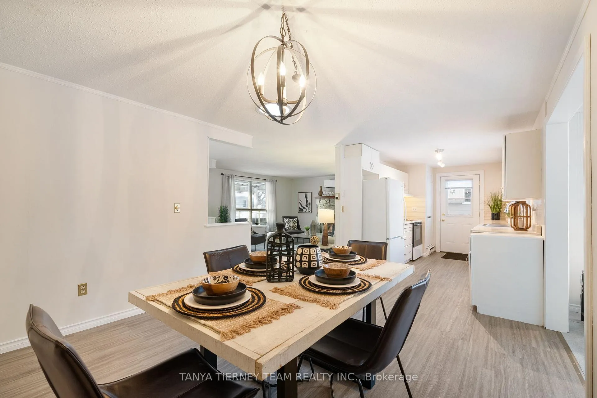 Photo 11 of 6 The Cove Road, Clarington, Newcastle — HOMEH
