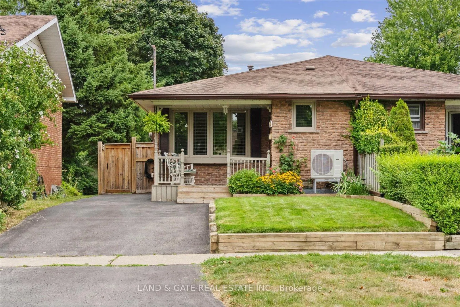 Photo 1 of 111 Guelph Street, Oshawa, Donevan — HOMEH