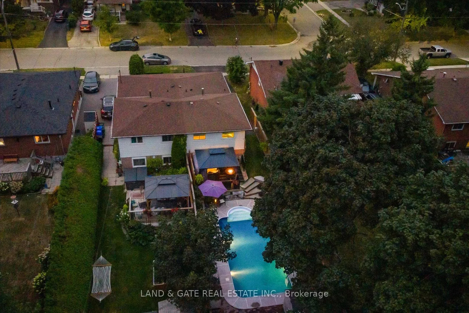 Photo 13 of 111 Guelph Street, Oshawa, Donevan — HOMEH