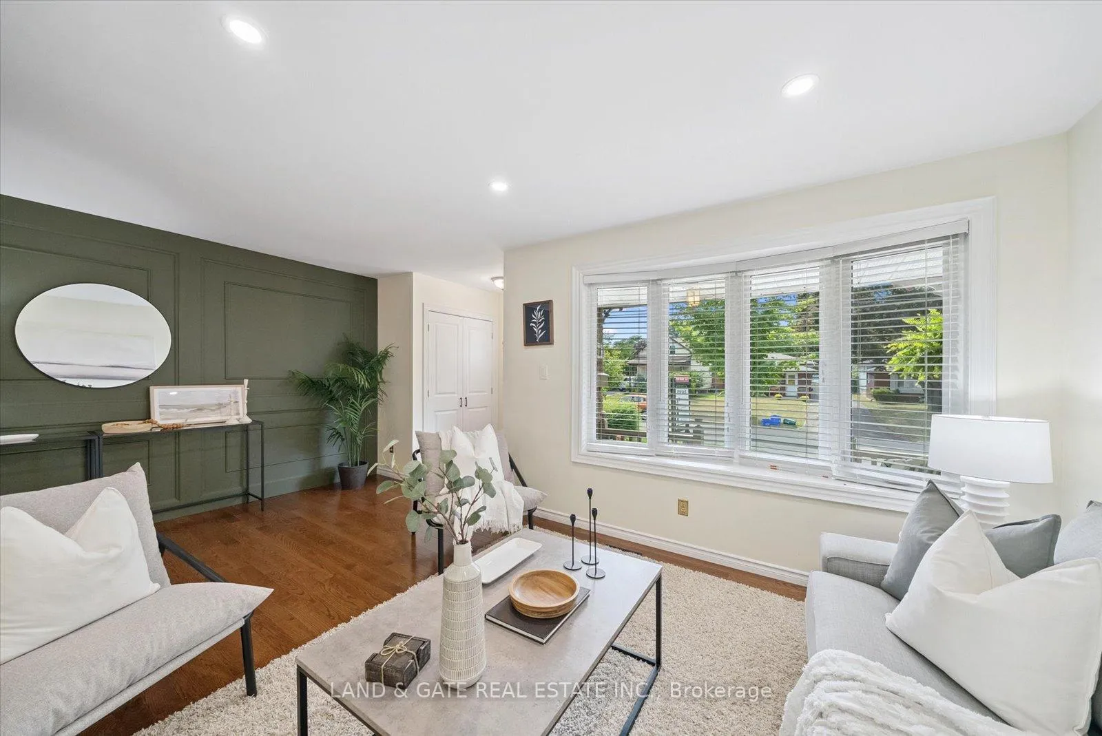 Photo 21 of 111 Guelph Street, Oshawa, Donevan — HOMEH
