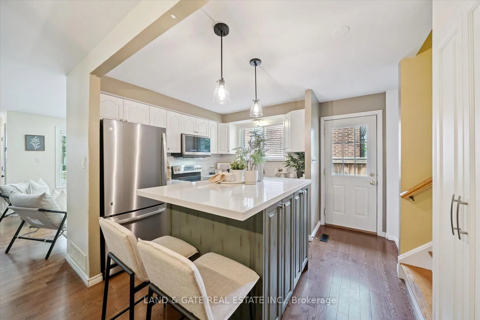 Photo 25 of 111 Guelph Street, Oshawa, Donevan — HOMEH