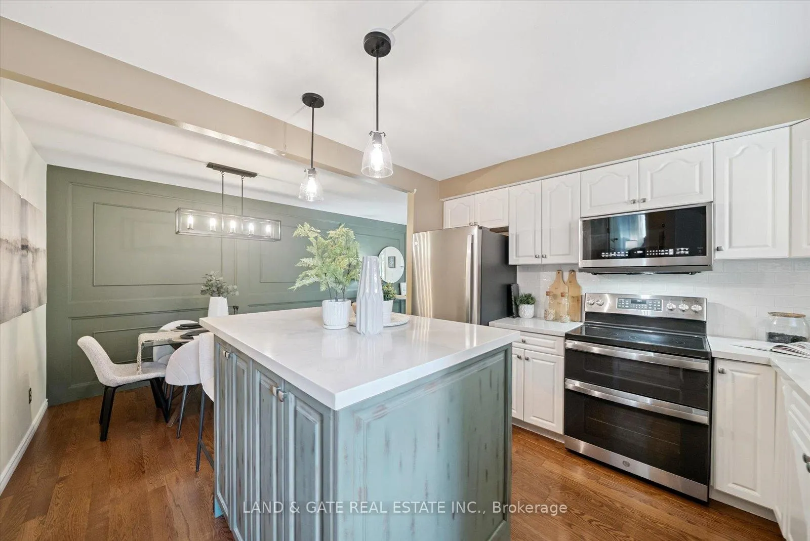 Photo 26 of 111 Guelph Street, Oshawa, Donevan — HOMEH